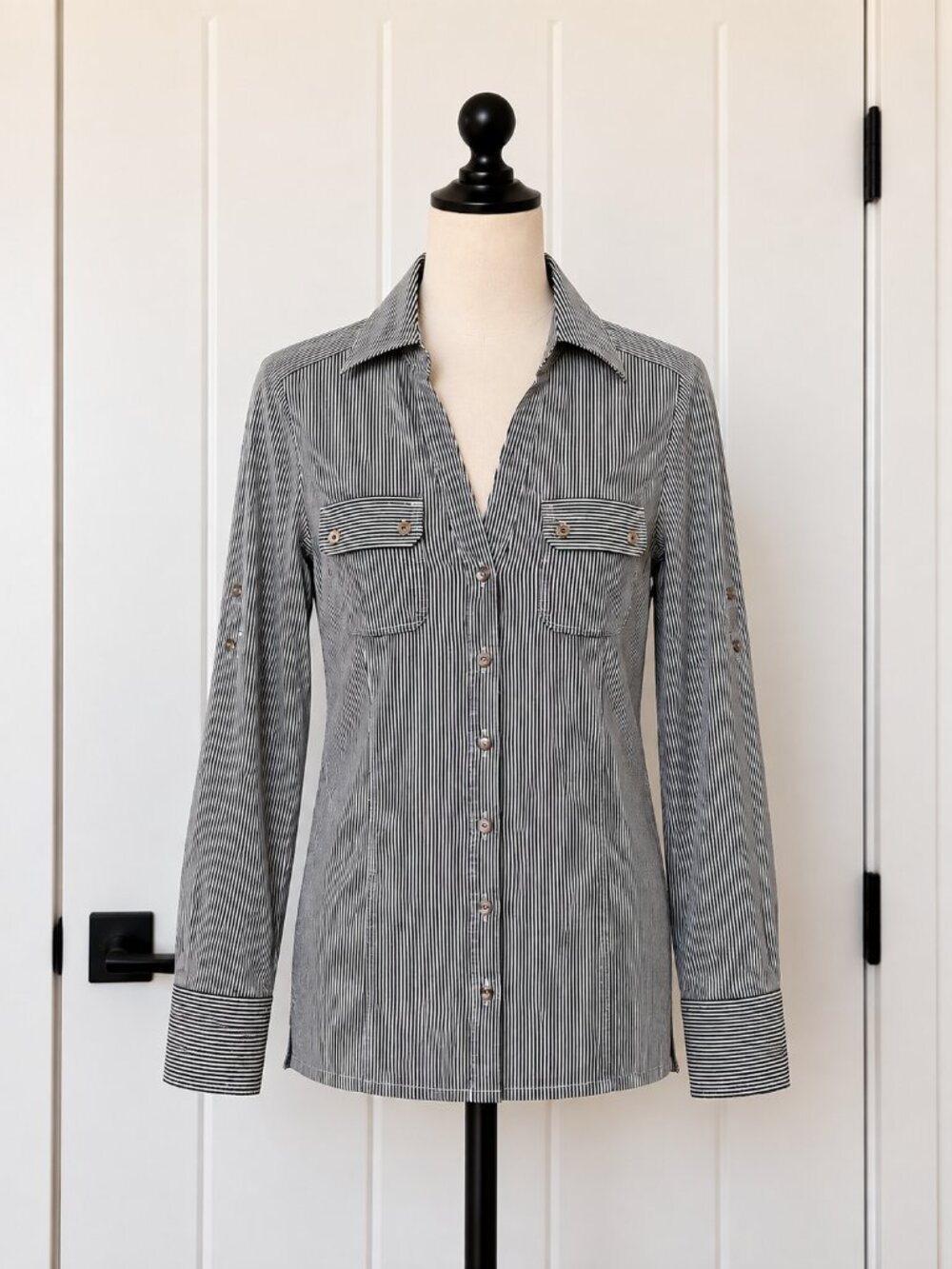 Express Essential Stretch Metallic Pinstripe Button Front Shirt Size Small